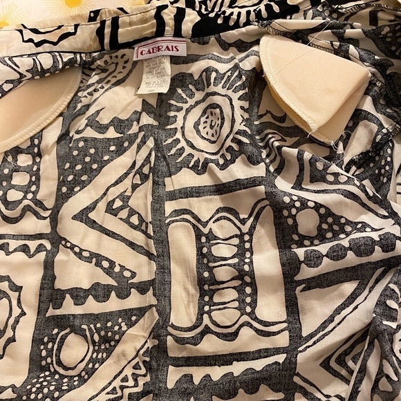 Cabrais button up shirt size large - Picture 6 of 6